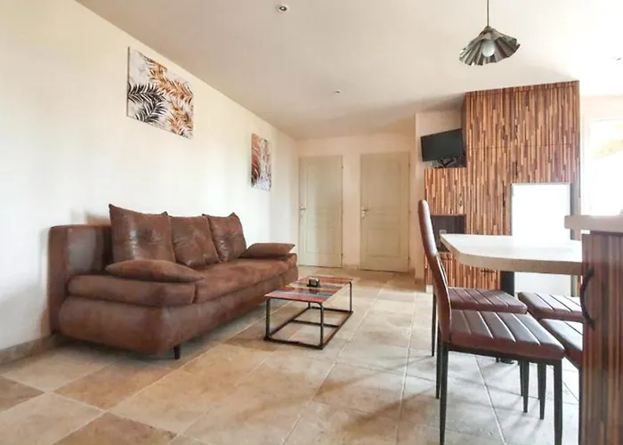 Maison Charmeur Avec Jardin à Puy-l'évêque Et Piscine Partagée Casa de Férias *