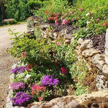 Hébergement de vacances Maison De 2 Avec Piscine Partagee Jardin Amenage Et Wifi A Puy L'eveque