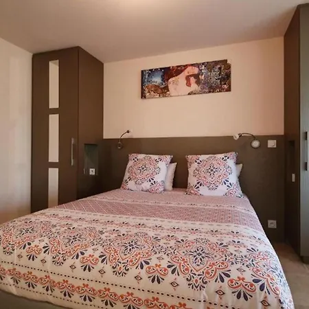 Maison De 2 Avec Piscine Partagee Jardin Amenage Et Wifi A Puy L'eveque Hébergement de vacances