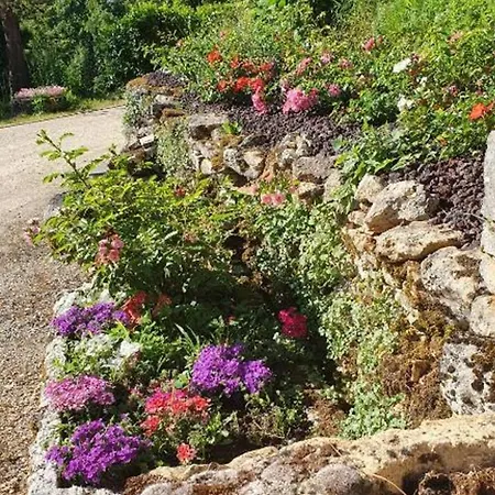 Maison De 2 Avec Piscine Partagee Jardin Amenage Et Wifi A Puy L'eveque Hébergement de vacances *